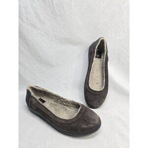 Crocs Womens Berryessa Brown Suede Fur Lined Slip On Ballet Flats Size 9 Flats